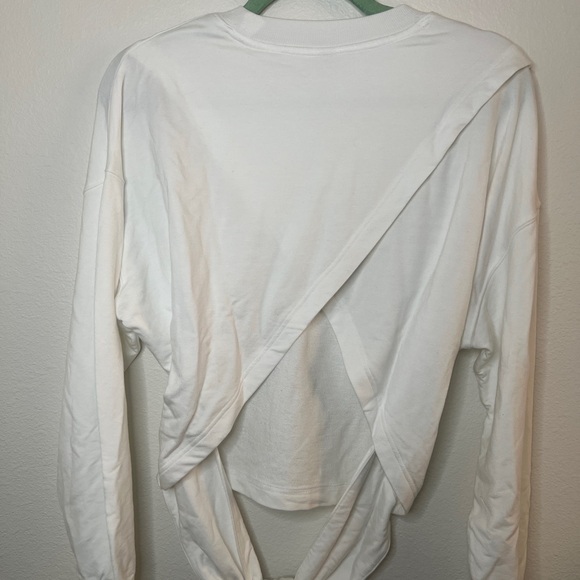 Athleta White Long Sleeve Shirt - Picture 2 of 3
